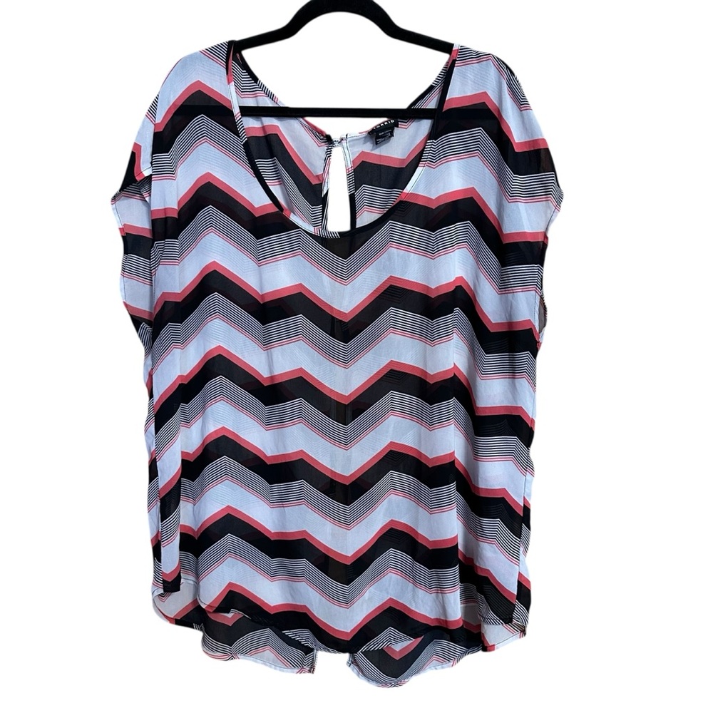 Torrid Chevron Semi Sheer Cutout Back Cap Sleeve Flowy Summer Blouse Top 2X